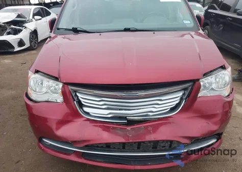 2015 Chrysler Town & Country Touring из США, поврежденный, VIN 2C4RC1BG8FR617384